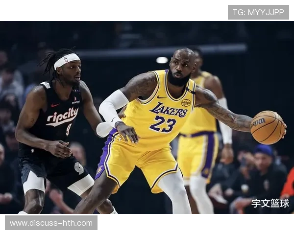 詹姆斯迎来职业生涯新高助攻纪录，湖人全队展现团队合作精神力克对手